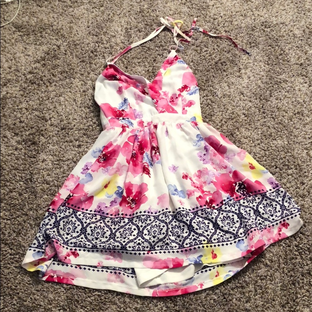 🌺 2/$20 or 3/$25 Floral dress